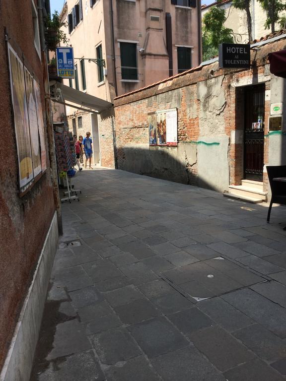 Albergo ai Tolentini Venedig Exterior foto